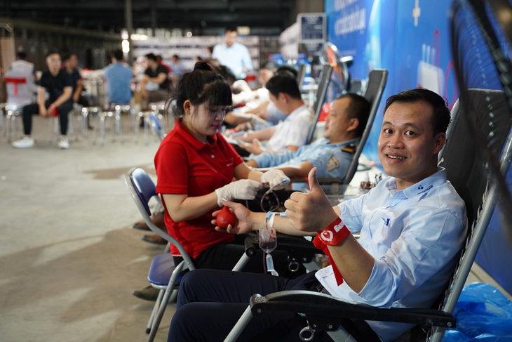 Tân Á Đại Thành tiên phong mở màn chiến dịch "Chủ nhật đỏ" lần thứ 16 - năm 2024 - Ảnh 4.