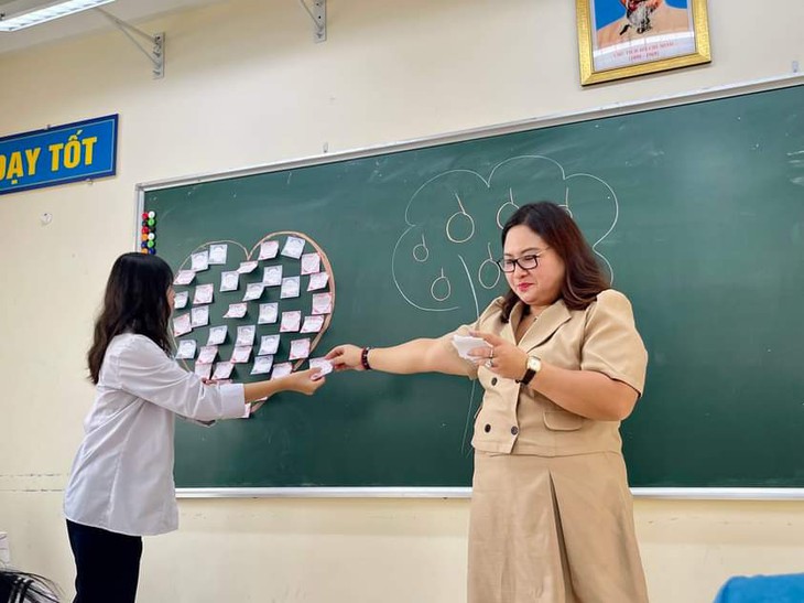 Cần mạnh tay xử lý các hội nhóm 'đen' trên mạng xã hội - Ảnh 2. Cần mạnh tay xử lý các hội nhóm 'đen' trên mạng xã hội - Ảnh 2.