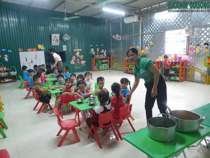 Trạm trộ bê tông 'hành" khu dân cư và nhiều trường học - Ảnh 4. Trạm trộ bê tông 'hành" khu dân cư và nhiều trường học - Ảnh 4.