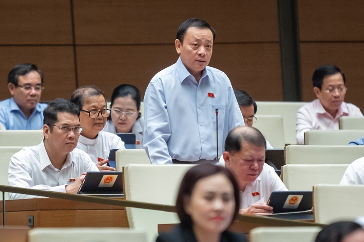 Bộ trưởng Bộ GD&ĐT: Tỷ lệ học sinh chưa biết bơi còn rất nhiều - Ảnh 1. Bộ trưởng Bộ GD&ĐT: Tỷ lệ học sinh chưa biết bơi còn rất nhiều - Ảnh 1.