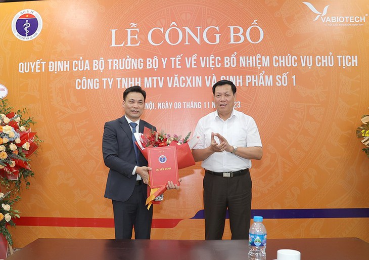 Bộ Y tế điều động, bổ nhiệm Chủ tịch Công ty TNHH một thành viên Vaccine và Sinh phẩm số 1 - Ảnh 1. Bộ Y tế điều động, bổ nhiệm Chủ tịch Công ty TNHH một thành viên Vaccine và Sinh phẩm số 1 - Ảnh 1.