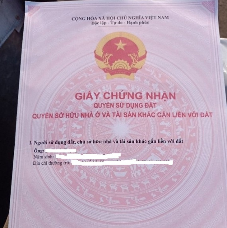 Vì sao hàng ngàn sổ đỏ làm xong đã lâu mà chưa có người đến nhận? - Ảnh 2.