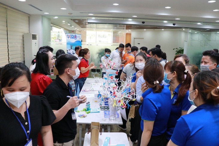 Sáng kiến truyền thông nhóm nhỏ, bám sát cộng đồng để tìm ca nhiễm HIV mới - Ảnh 1.