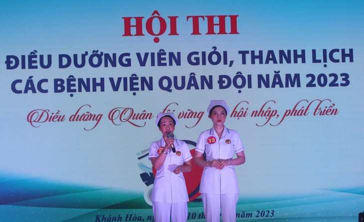 Mỗi điều dưỡng như một người thân ‘đặc biệt’ của bệnh nhân - Ảnh 10. Mỗi điều dưỡng như một người thân ‘đặc biệt’ của bệnh nhân - Ảnh 10.