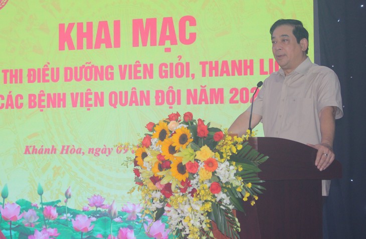 Mỗi điều dưỡng như một người thân ‘đặc biệt’ của bệnh nhân - Ảnh 3. Mỗi điều dưỡng như một người thân ‘đặc biệt’ của bệnh nhân - Ảnh 3.
