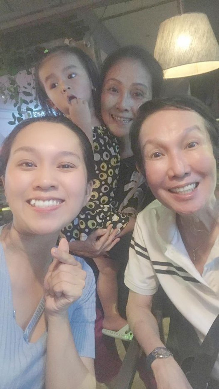 Phản ứng của người trong cuộc khi kết quả xét nghiệm ADN của con gái cố NSƯT Vũ Linh được tiết lộ - Ảnh 3. Phản ứng của người trong cuộc khi kết quả xét nghiệm ADN của con gái cố NSƯT Vũ Linh được tiết lộ - Ảnh 3.