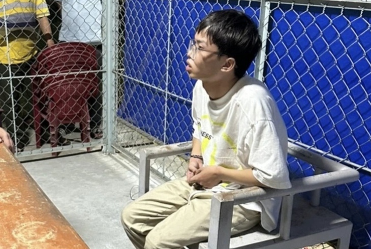 Lời khai bất ngờ của kẻ dùng súng cướp tiệm vàng- Ảnh 1.