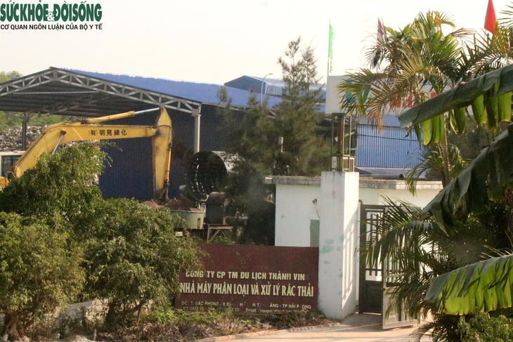 Vì sao hàng nghìn tấn rác thải chất cao như núi ở Hải Phòng chưa được xử lý?- Ảnh 1.