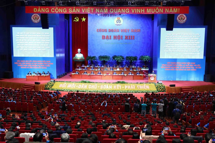 Hàng trăm nghìn cán bộ công đoàn ngành y tế tiên phong trong cuộc chiến phòng, chống dịch COVID-19- Ảnh 1. Hàng trăm nghìn cán bộ công đoàn ngành y tế tiên phong trong cuộc chiến phòng, chống dịch COVID-19- Ảnh 1.
