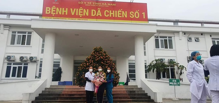 Ngưỡng mộ tinh thần quả cảm trong tuyến đầu chống dịch COVID-19 của nữ điều dưỡng khoa Sơ sinh- Ảnh 2. Ngưỡng mộ tinh thần quả cảm trong tuyến đầu chống dịch COVID-19 của nữ điều dưỡng khoa Sơ sinh- Ảnh 2.