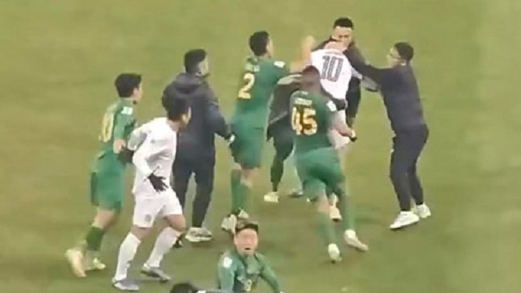 Ẩu đả tại AFC Champions League, một loạt cầu thủ Thái Lan bị phạt nặng- Ảnh 2. Ẩu đả tại AFC Champions League, một loạt cầu thủ Thái Lan bị phạt nặng- Ảnh 2.