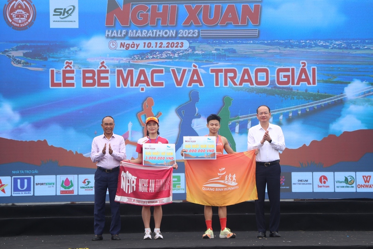 Những hình ảnh ấn tượng tại Giải chạy Nghi Xuân Half Marathon 2023- Ảnh 13.