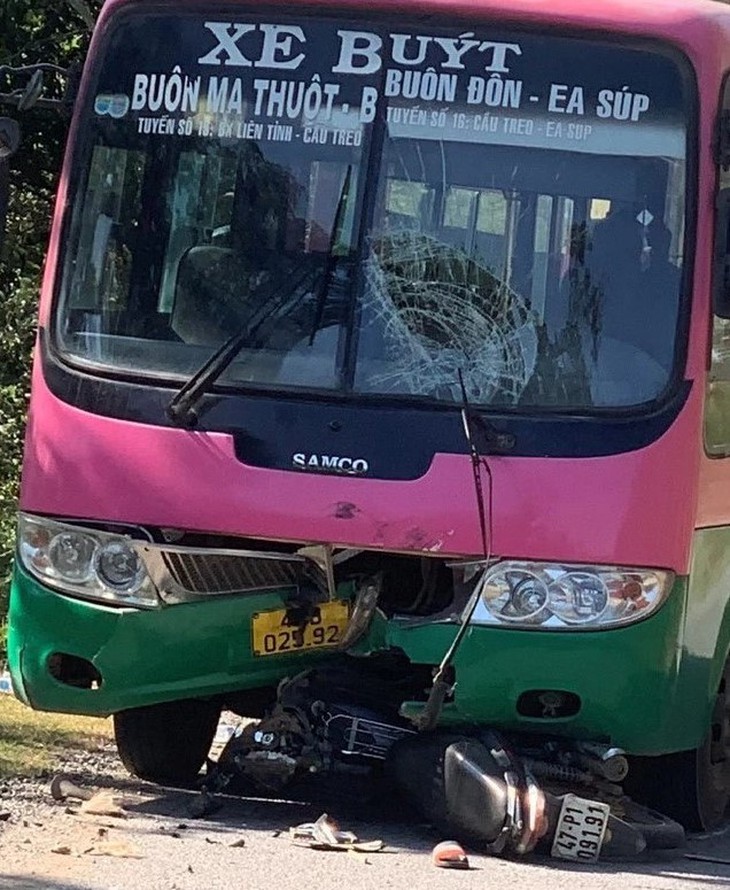 Thương tâm cha và con gái tử vong sau tai nạn- Ảnh 1.