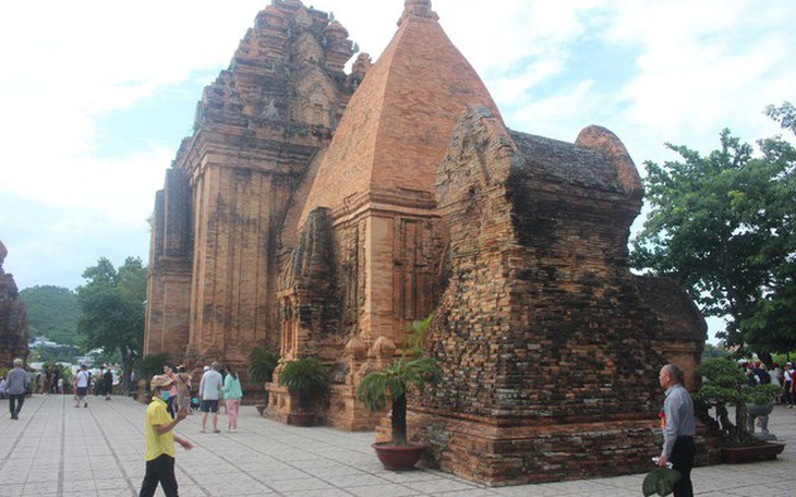 Kiểm tra việc quản lý tiền công đức tại các di tích lịch sử, văn hóa ở Khánh Hòa