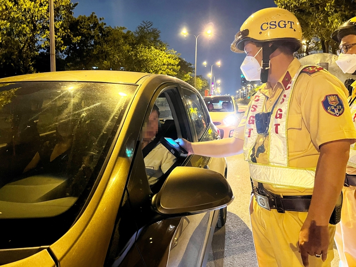 Trường hợp nào vi phạm nồng độ cồn có thể nộp phạt nhiều lần?- Ảnh 1. Trường hợp nào vi phạm nồng độ cồn có thể nộp phạt nhiều lần?- Ảnh 1.