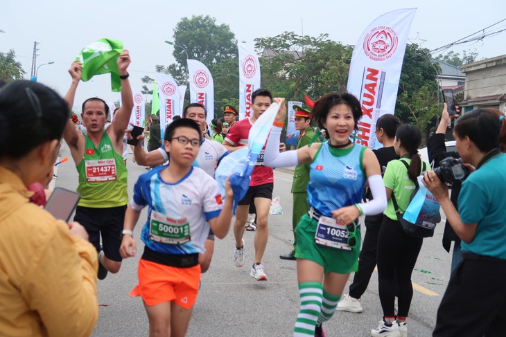 Những hình ảnh ấn tượng tại Giải chạy Nghi Xuân Half Marathon 2023- Ảnh 5.