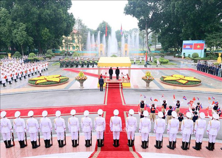 Thủ tướng Phạm Minh Chính chủ trì Lễ đón Thủ tướng Campuchia thăm chính thức Việt Nam- Ảnh 7. Thủ tướng Phạm Minh Chính chủ trì Lễ đón Thủ tướng Campuchia thăm chính thức Việt Nam- Ảnh 7.