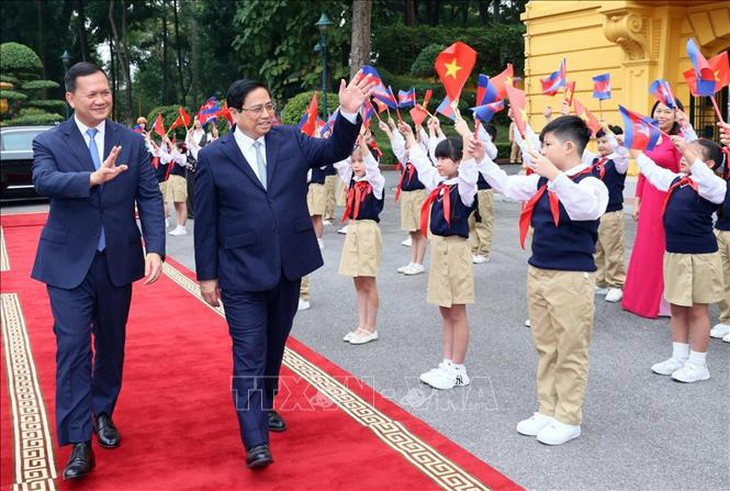 Thủ tướng Phạm Minh Chính chủ trì Lễ đón Thủ tướng Campuchia thăm chính thức Việt Nam- Ảnh 3. Thủ tướng Phạm Minh Chính chủ trì Lễ đón Thủ tướng Campuchia thăm chính thức Việt Nam- Ảnh 3.