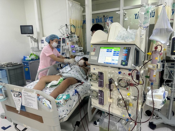 Thiếu nữ giảm 17 kg sau 3 tháng điều trị sốt xuất huyết- Ảnh 1.