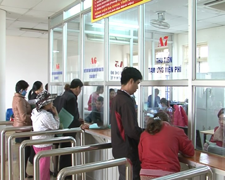 Chú trọng phát triển nguồn nhân lực y tế đáp ứng nhu cầu khám chữa bệnh ở miền biên viễn- Ảnh 2. Chú trọng phát triển nguồn nhân lực y tế đáp ứng nhu cầu khám chữa bệnh ở miền biên viễn- Ảnh 2.