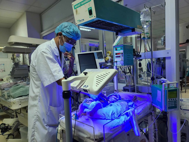 Chạy đua cứu sản phụ vỡ tử cung, bàng quang ở lần sinh con thứ 4- Ảnh 2.