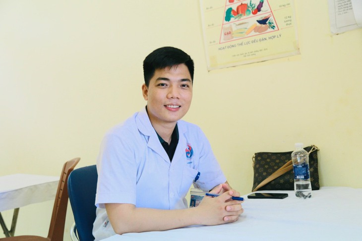 Cảm phục tinh thần xung kích của thầy thuốc trẻ trong phòng chống dịch bệnh - Ảnh 1.