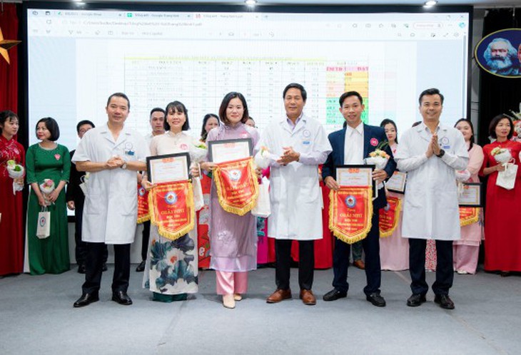 Điều dưỡng quản lý hành chính tranh tài- Ảnh 1. Điều dưỡng quản lý hành chính tranh tài- Ảnh 1.