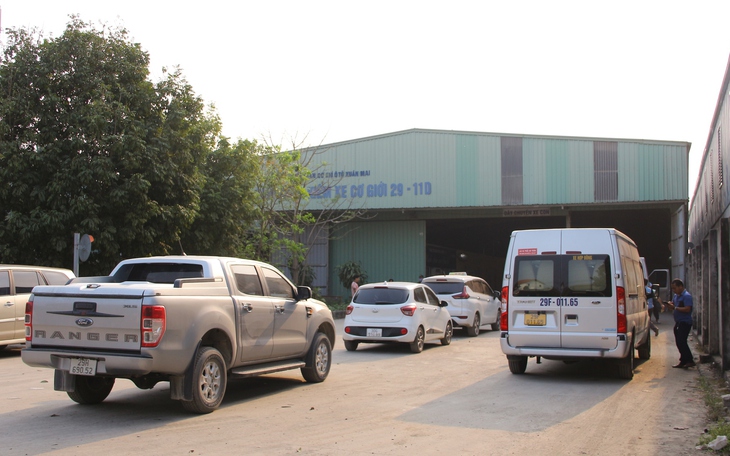 Đăng kiểm ô tô lại "nóng" dịp cuối năm, chủ xe cần làm gì?
