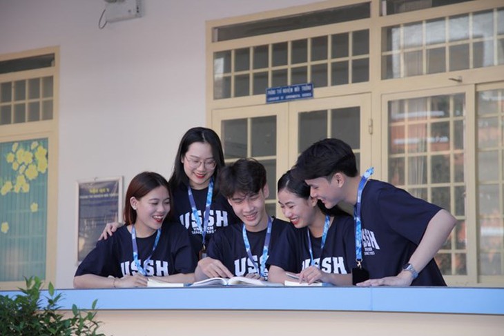 Trường đại học yêu cầu không ghi âm, ghi hình, chụp ảnh người học- Ảnh 1. Trường đại học yêu cầu không ghi âm, ghi hình, chụp ảnh người học- Ảnh 1.
