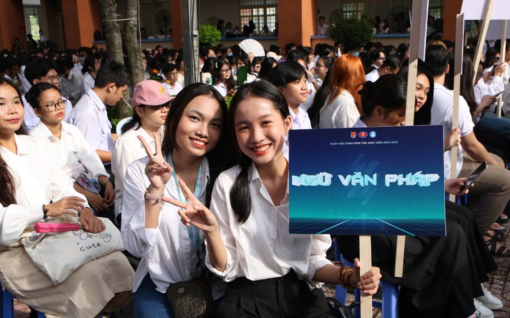 Trường đại học yêu cầu không ghi âm, ghi hình, chụp ảnh người học