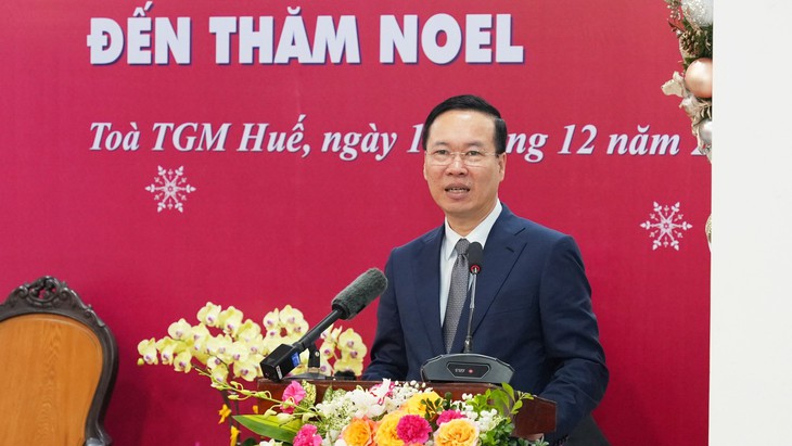 Chủ tịch nước Võ Văn Thưởng chúc mừng Giáng sinh Tổng Giáo phận Huế- Ảnh 1.