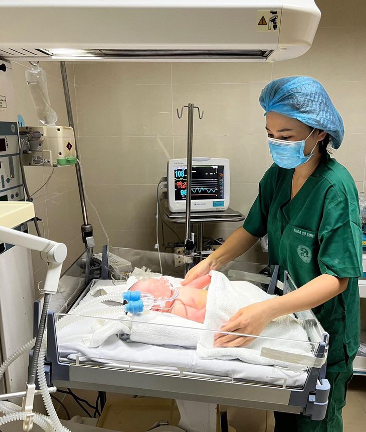 Tăng chất lượng khám chữa bệnh và tỷ lệ hài lòng của người bệnh từ đẩy mạnh đào tạo nhân lực ngành y tế- Ảnh 1.