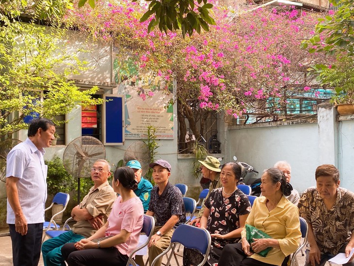 Kỷ niệm ngày 27/7, Mắt Hà Nội 2 khám miễn phí cho các đối tượng chính sách- Ảnh 2.