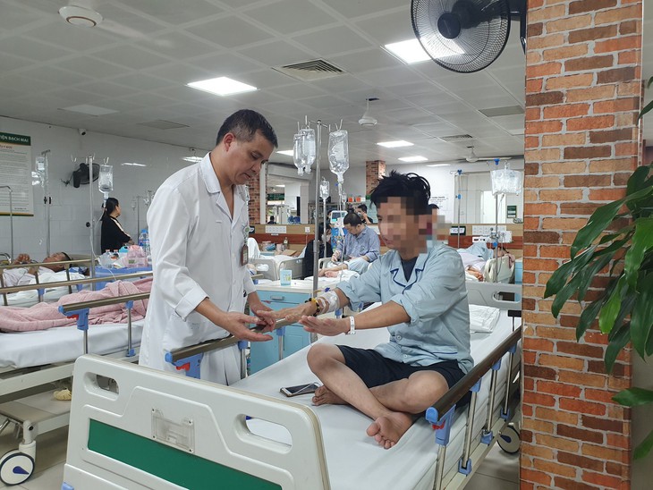 Vì sao cần phải CẤM chứ không QUẢN thuốc lá điện tử, nung nóng?- Ảnh 1.