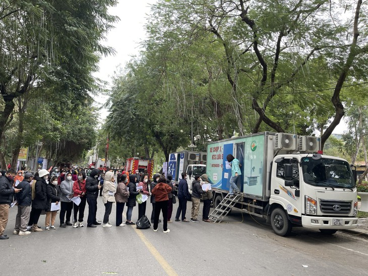 Nhiều người phát hiện ung thư phổi ở giai đoạn muộn, chuyên gia lưu ý khám sàng lọc- Ảnh 1. Nhiều người phát hiện ung thư phổi ở giai đoạn muộn, chuyên gia lưu ý khám sàng lọc- Ảnh 1.
