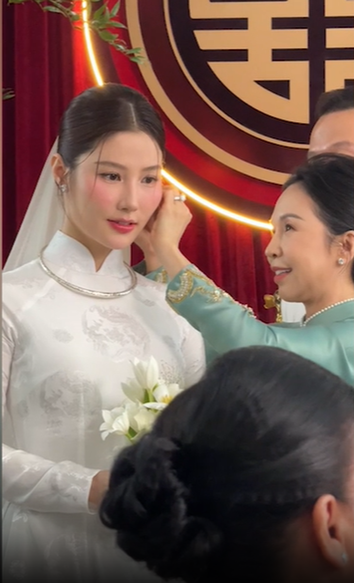 Làm dâu hào môn, Diễm My 9X được bố mẹ chồng tặng quà cưới ‘khủng’- Ảnh 1.