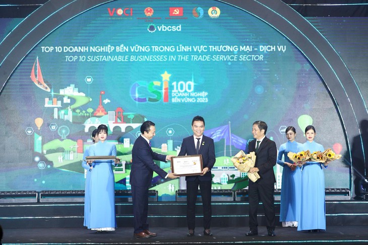 Herbalife Việt Nam liên tục được vinh danh Top 10 Doanh Nghiệp Bền Vững Trong Lĩnh Vực Thương Mại – Dịch Vụ- Ảnh 1. Herbalife Việt Nam liên tục được vinh danh Top 10 Doanh Nghiệp Bền Vững Trong Lĩnh Vực Thương Mại – Dịch Vụ- Ảnh 1.