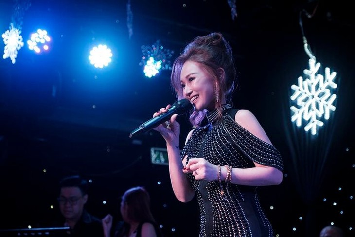 ‘Sao Mai’ Thu Phượng: 10 năm bươn chải, làm đủ nghề để mưu sinh- Ảnh 1. ‘Sao Mai’ Thu Phượng: 10 năm bươn chải, làm đủ nghề để mưu sinh- Ảnh 1.