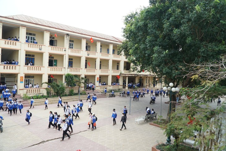 Nhiều khoản thu 'núp bóng' xã hội hóa giáo dục- Ảnh 1.