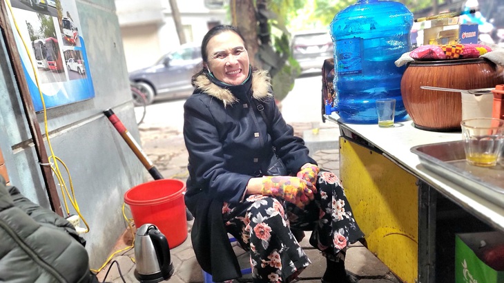 Muôn kiểu chống rét của người Hà Nội- Ảnh 11.