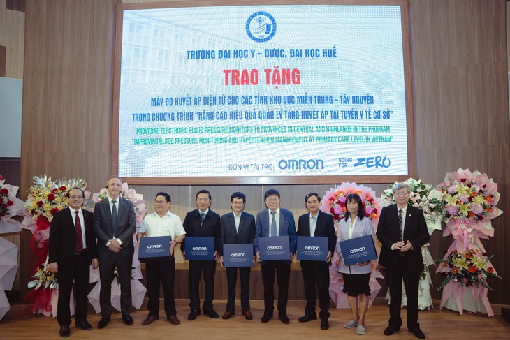 OMRON Heathcare hợp tác cùng Trường Đại học Y Dược, Đại học Huế nâng cao quản lý bệnh tăng huyết áp- Ảnh 1.