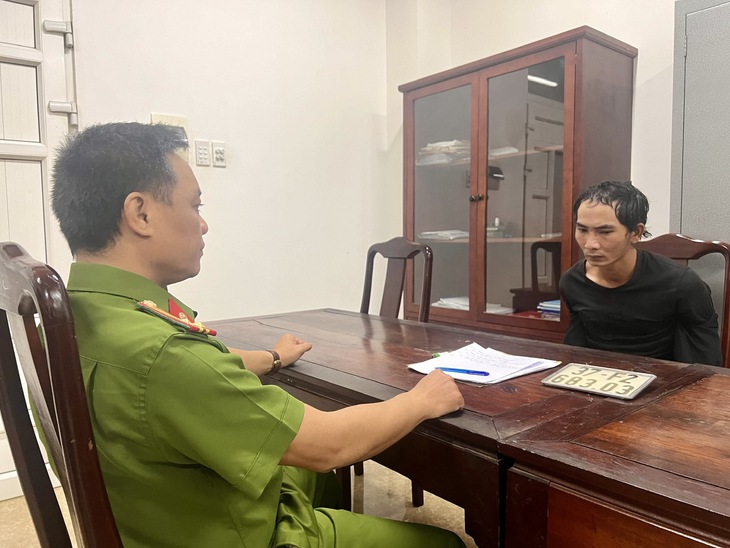 Hai anh em nghiện ma tuý trộm loạt xe máy ở bệnh viện- Ảnh 2.