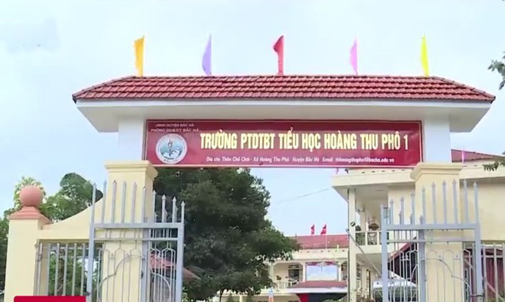Vụ 11 học sinh ăn 2 gói mì tôm chan cơm: Bộ GD&ĐT nói gì?- Ảnh 1.