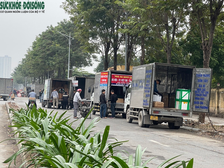 Nhức nhối 'bến cóc' ngang nhiên hoạt động tấp nập, chính quyền sở tại có biết?- Ảnh 5.