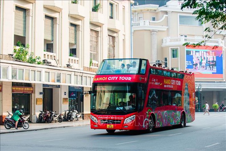 Tổng thu từ du lịch 11 tháng của Việt Nam ước đạt trên 628 nghìn tỷ đồng- Ảnh 1.
