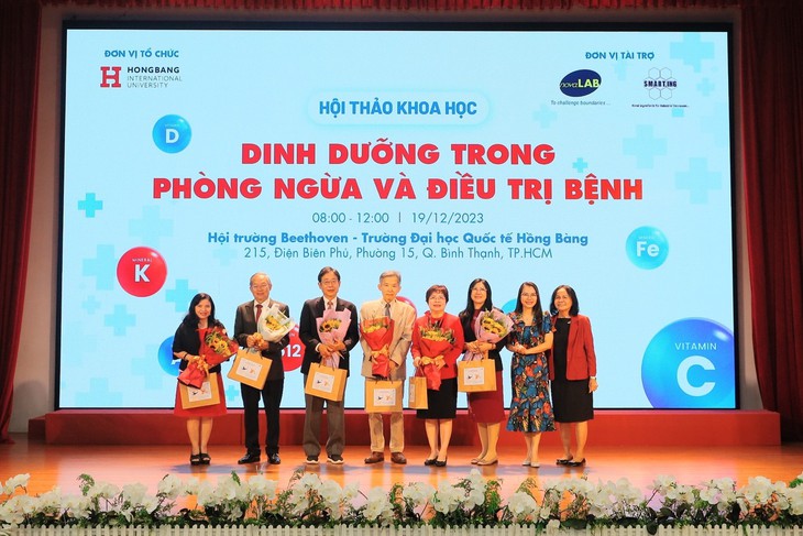 Giáo sư hàng đầu về dinh dưỡng từ Nhật Bản chủ tọa hội thảo quốc tế tại Đại học Quốc tế Hồng Bàng- Ảnh 2.