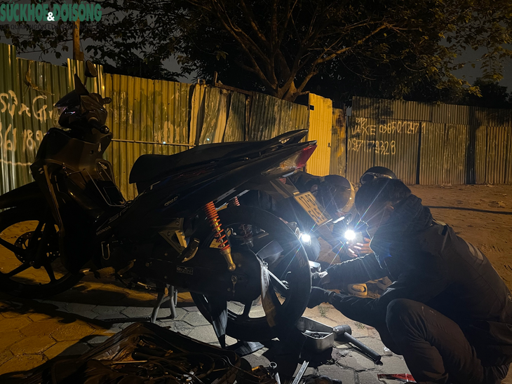 Lặng lẽ mưu sinh giữa đêm đông giá rét- Ảnh 7.