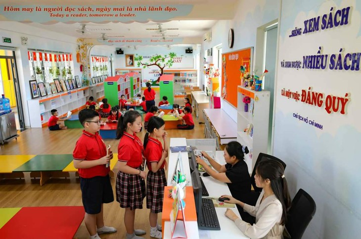 Để giúp nhân viên trường học tăng thêm thu nhập, Bộ GD&ĐT có đề xuất mới- Ảnh 1. Để giúp nhân viên trường học tăng thêm thu nhập, Bộ GD&ĐT có đề xuất mới- Ảnh 1.