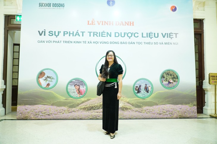 Đông đảo khách mời đến Nhà hát Lớn dự Lễ Vinh danh Vì sự phát triển dược liệu Việt- Ảnh 6. Đông đảo khách mời đến Nhà hát Lớn dự Lễ Vinh danh Vì sự phát triển dược liệu Việt- Ảnh 6.