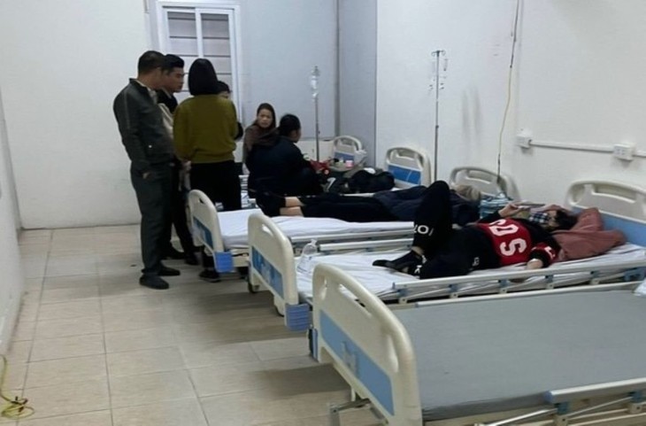Vụ học sinh nhập viện sau bữa trưa,  nhà trường báo cáo số lượng ít hơn thực tế?- Ảnh 3.